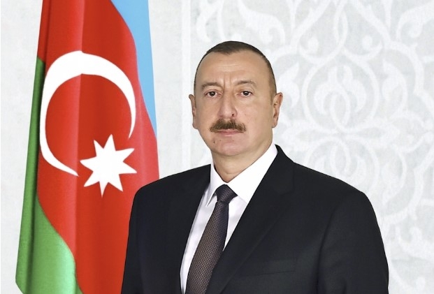 Azerbaijan urges Russia to accept blame for plane crash