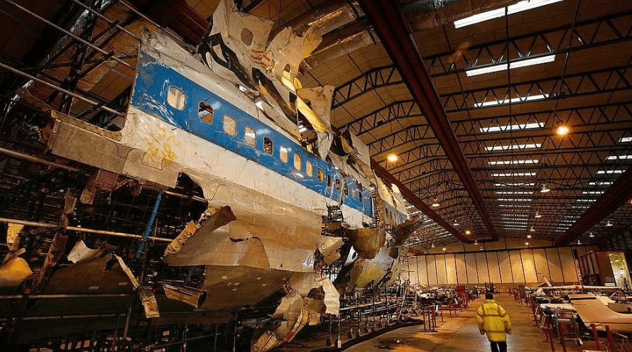 Lockerbie wreckage moved to US for bombing trial