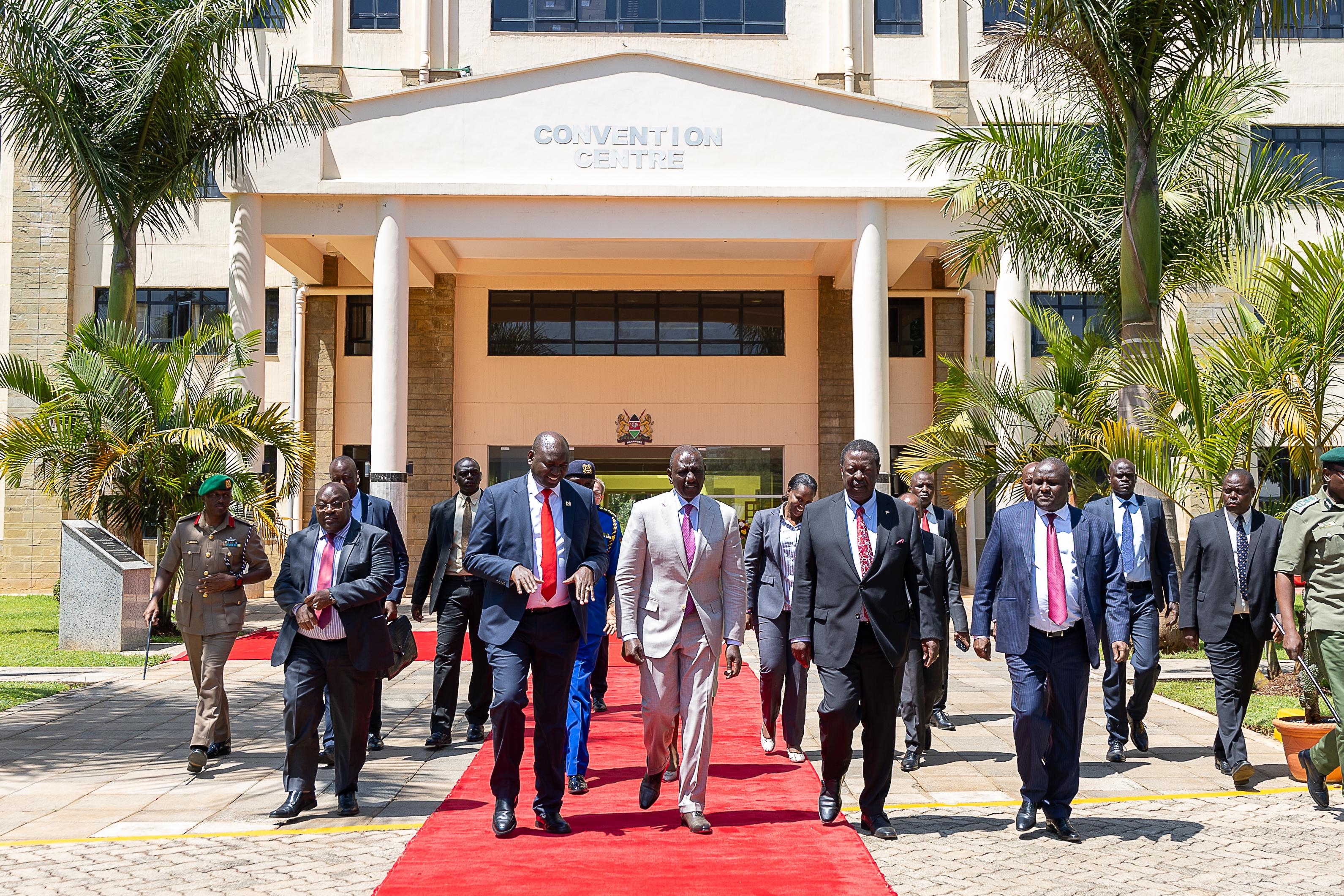 Ruto admits procurement hiccups in buying police cars