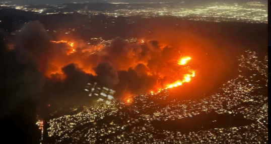 Australia offers support to LA authorities as fires rage