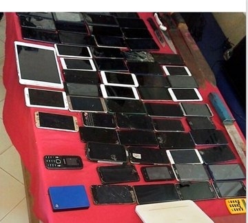 Likoni burglary victim arrested after cops discover 61 mobile phones