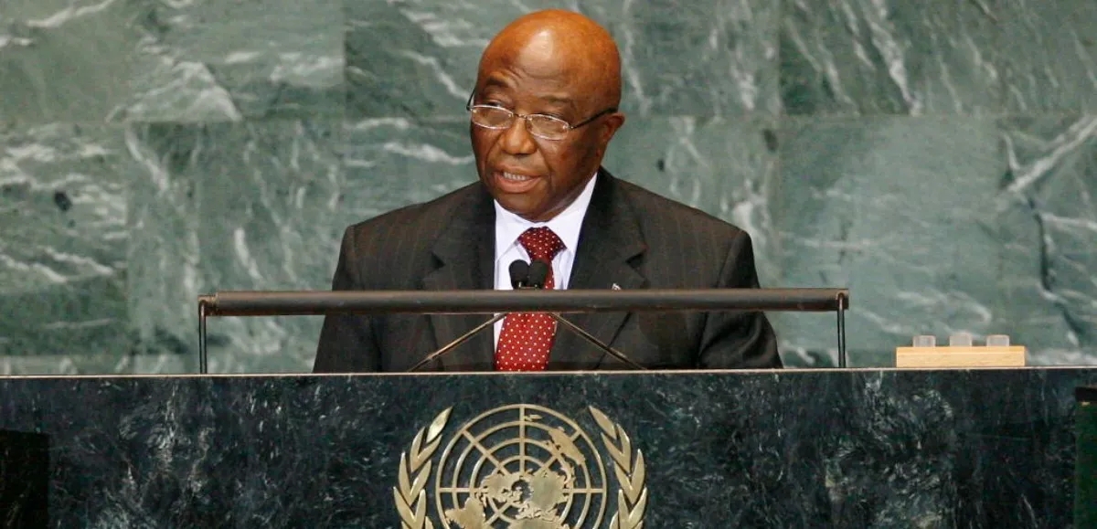 Liberian president suspends hundreds of officials over asset declaration failure