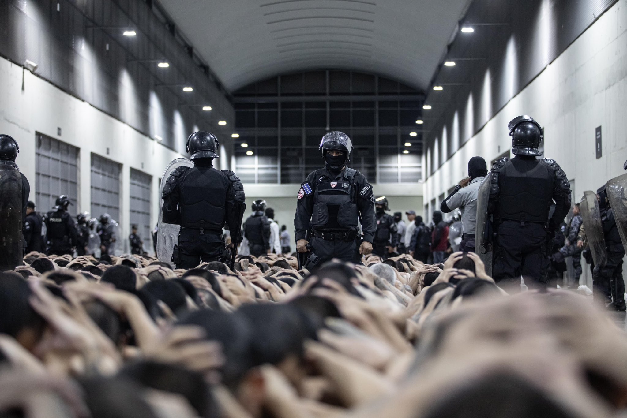 El Salvador offers to lock up US criminals in its mega-jail