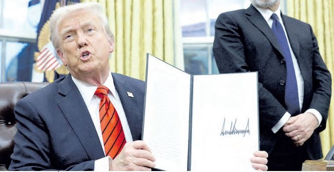 Trump announces 25% tariffs on car imports to US