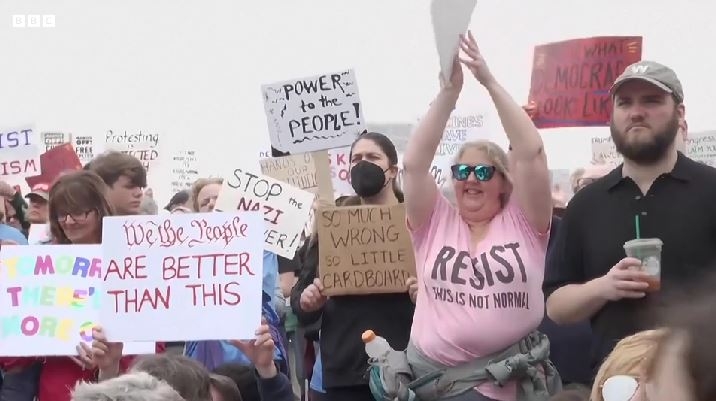 Thousands join anti-Trump protests across US