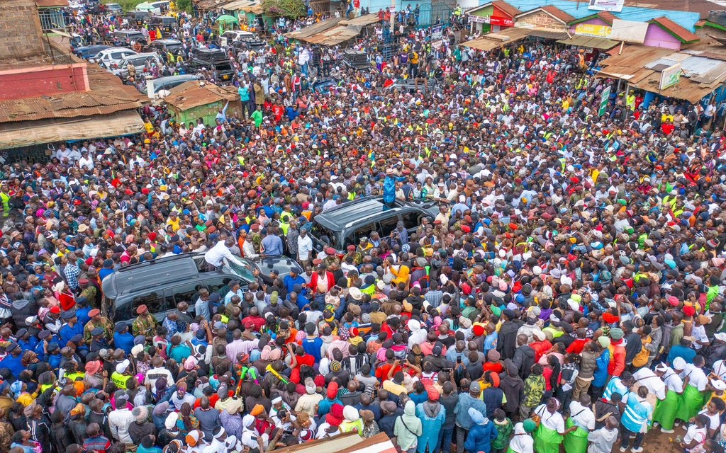 Nani aliwafunza kupiga kelele! Ruto blasts hecklers