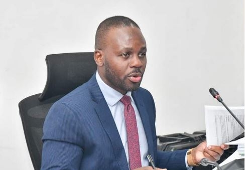 Allow Orengo, Sifuna to air their views- Senator Kajwang
