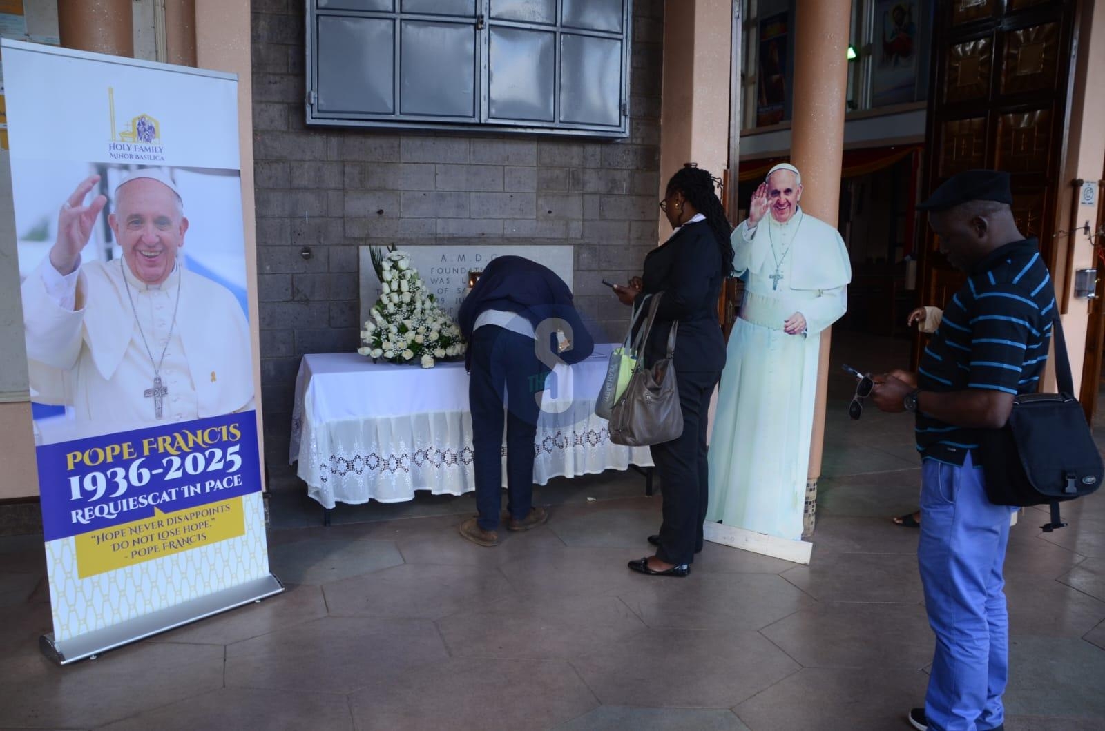 [PHOTOS] Nairobi Catholics mourn Pope Francis