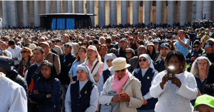 Vatican says 200,000 attending Pope's funeral