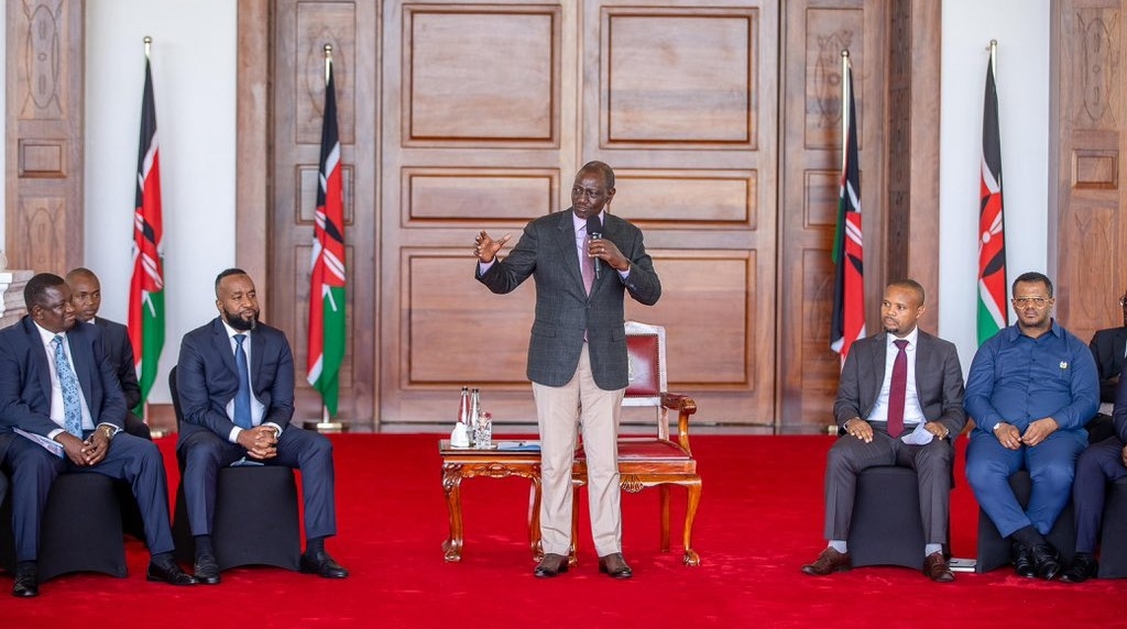 [PHOTOS] Ruto hosts Coast leaders at State House
