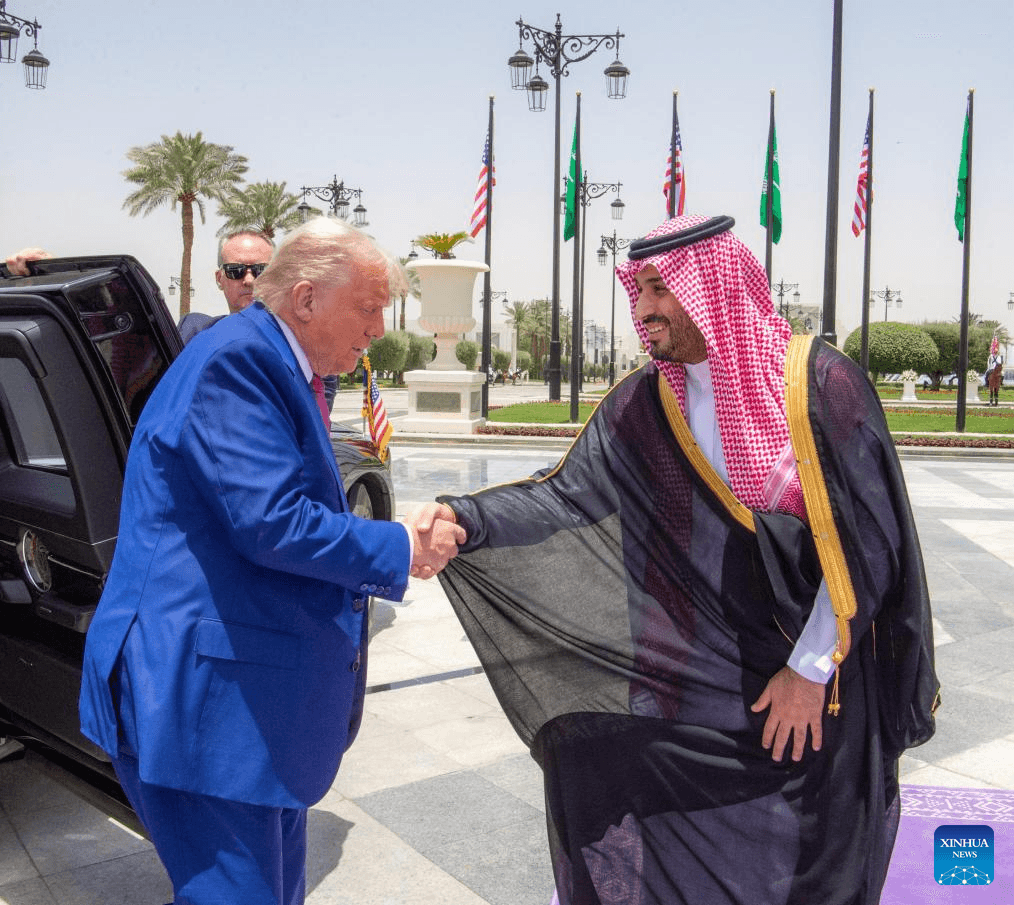 Trump inks major defense deal with Saudi Arabia