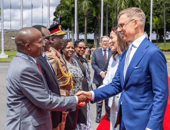 [PHOTOS] Kindiki sees off Finnish President Stubb