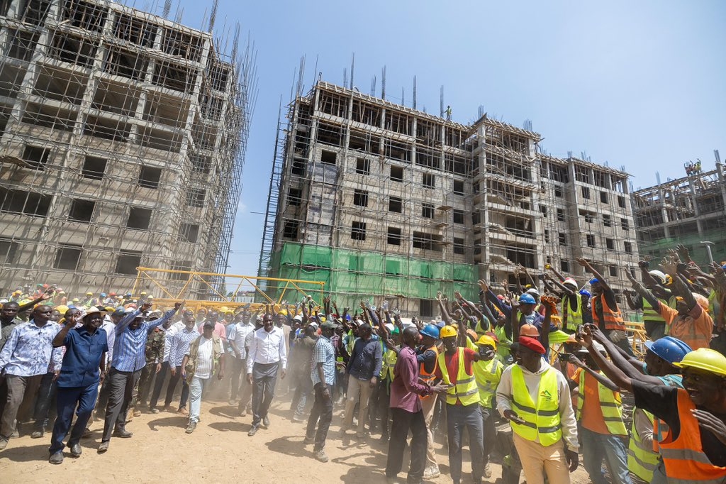 Ruto, Raila rally Nyanza behind broad-based on day one of tour