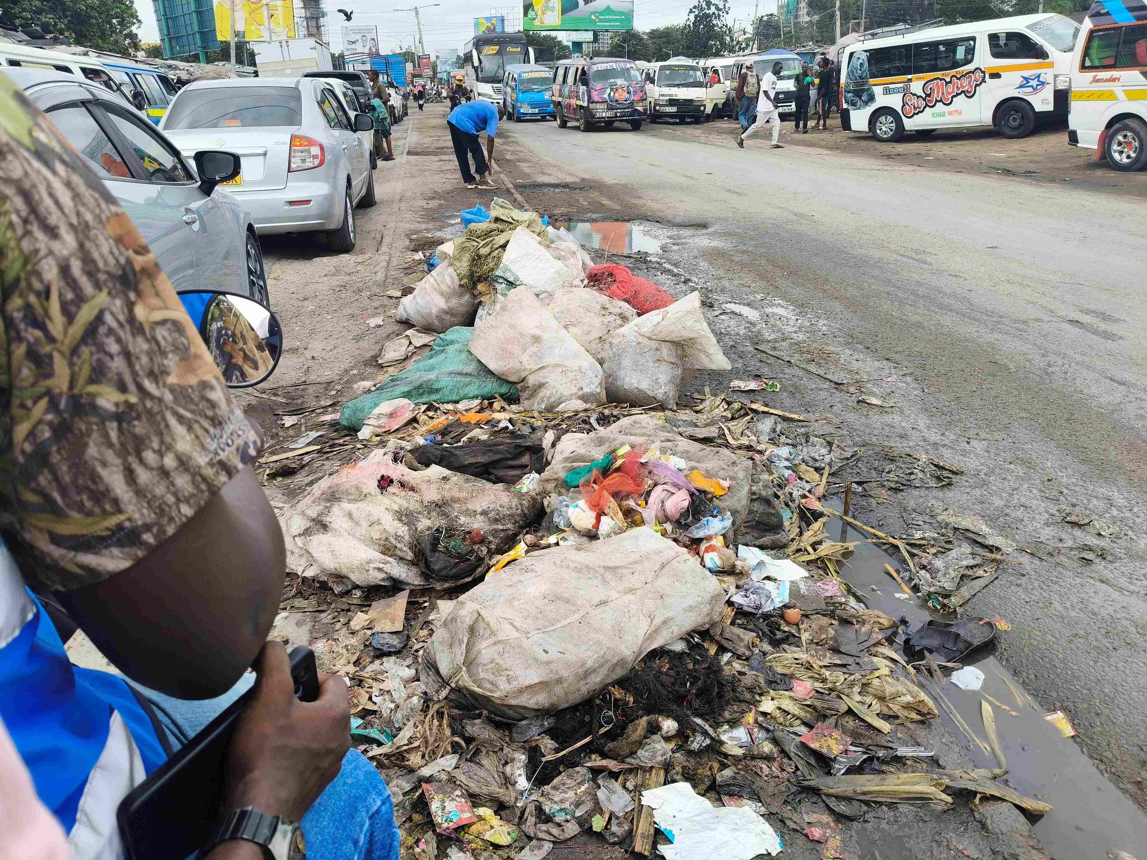 Improper waste collection fuels outbreak of cholera