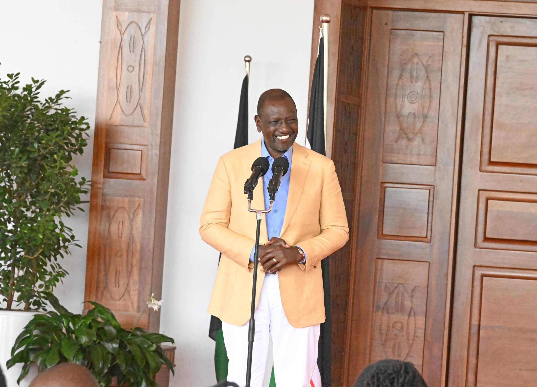 Kenyans seeking jobs abroad to get passports faster — Ruto