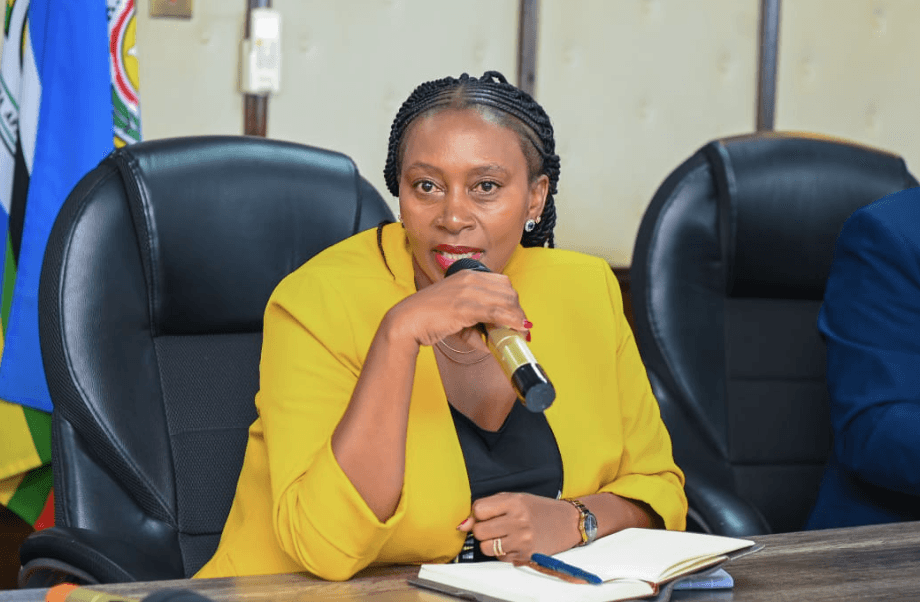 Women now outpace men in smoking, PS claims