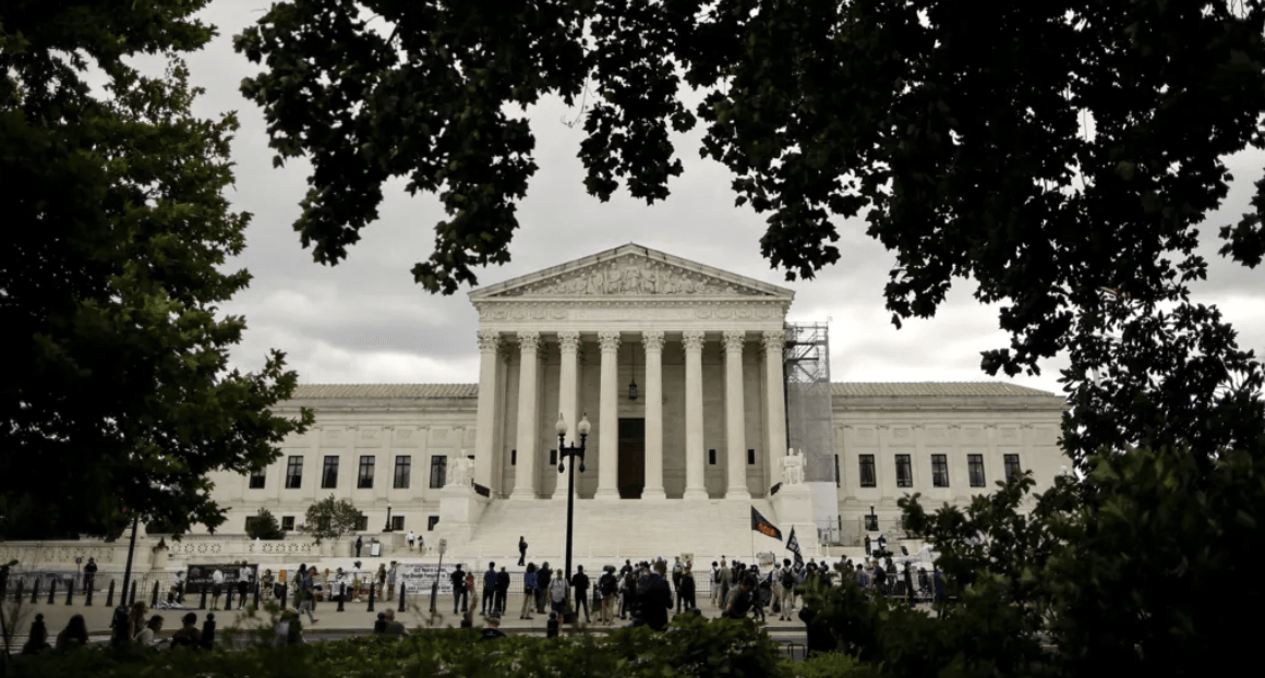 US Supreme Court allows Trump to resume deportations to third countries