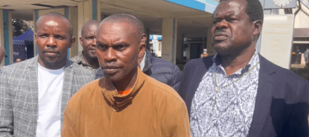 My son is in ICU - father of hawker shot by cop