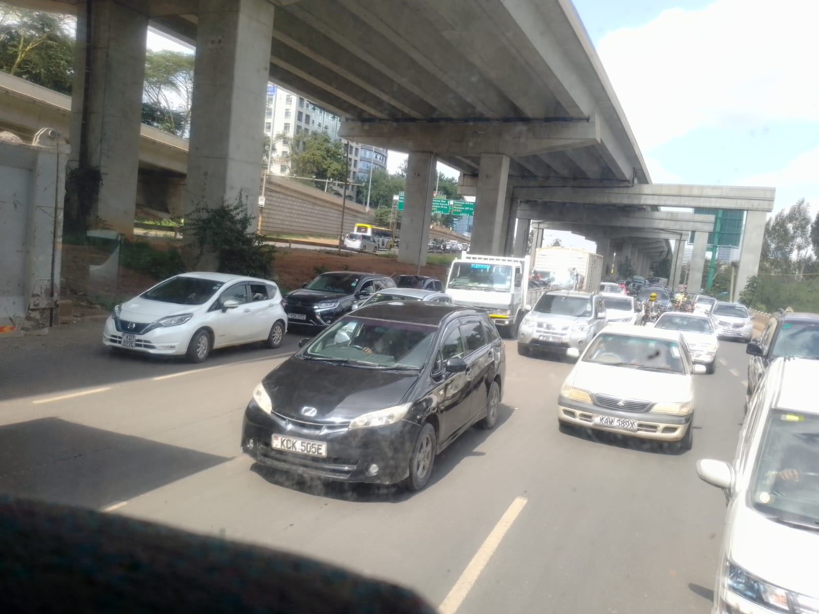 Heavy traffic snarls Nairobi roads