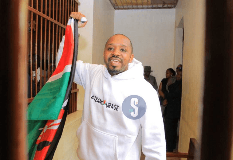 [PHOTOS] Activists converge as Mwangi is freed