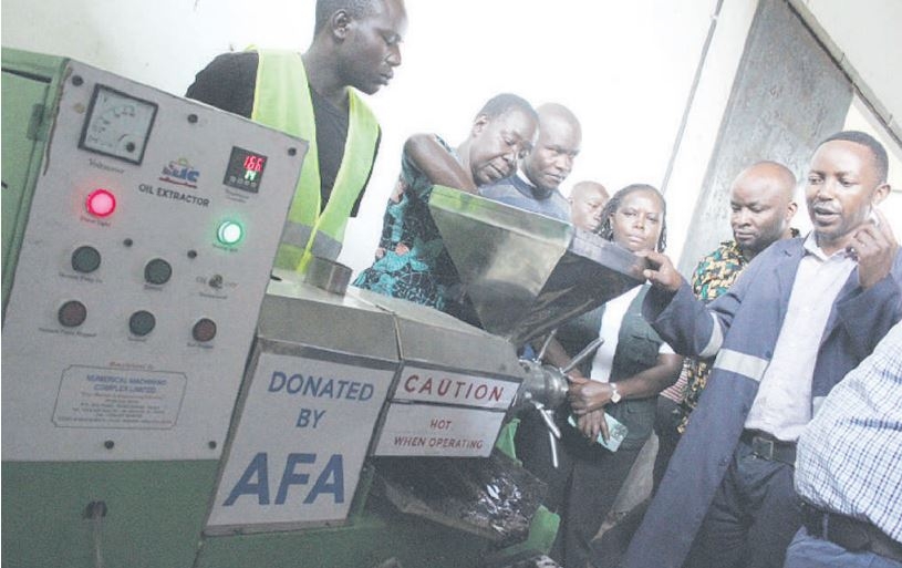 Agency unveils cotton seed milling machine to boost profits