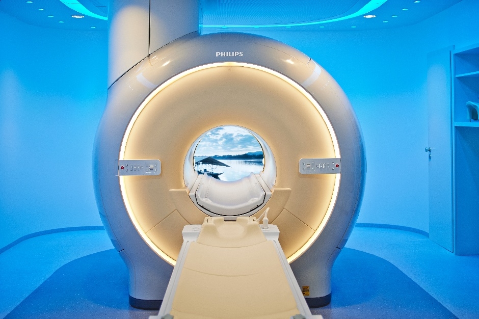 Man wearing heavy metallic necklace dies after being sucked into MRI machine