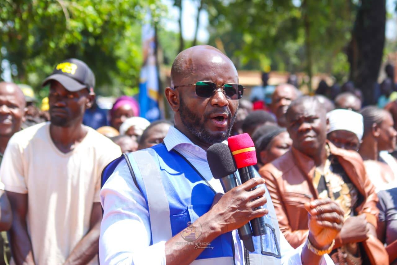 Leaders blame Orengo for intended closure of university campus