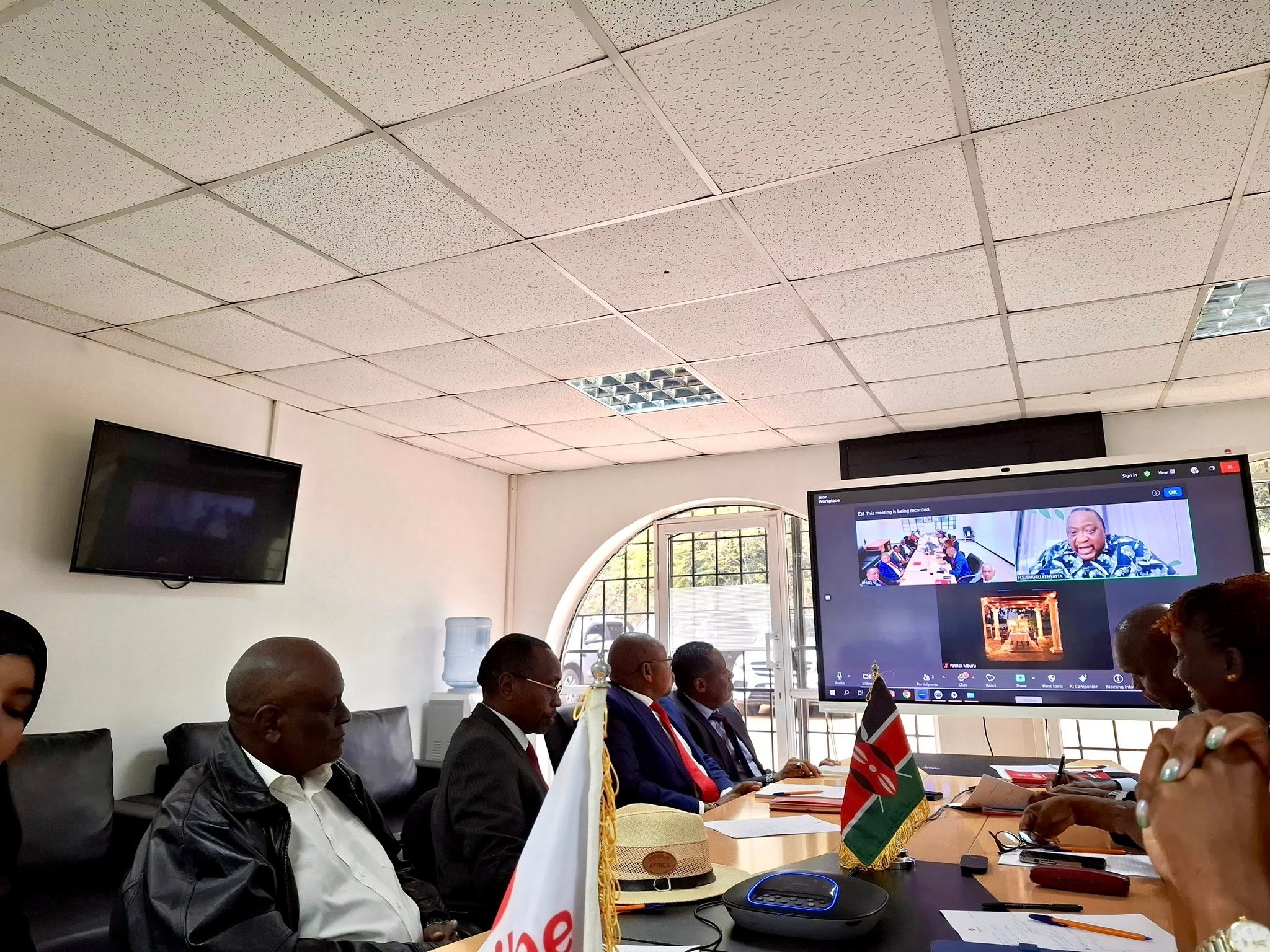 Uhuru chairs Jubilee’s NEC meeting