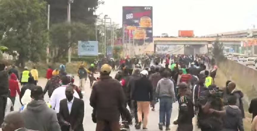 Chaos as Gachagua's convoy stoned