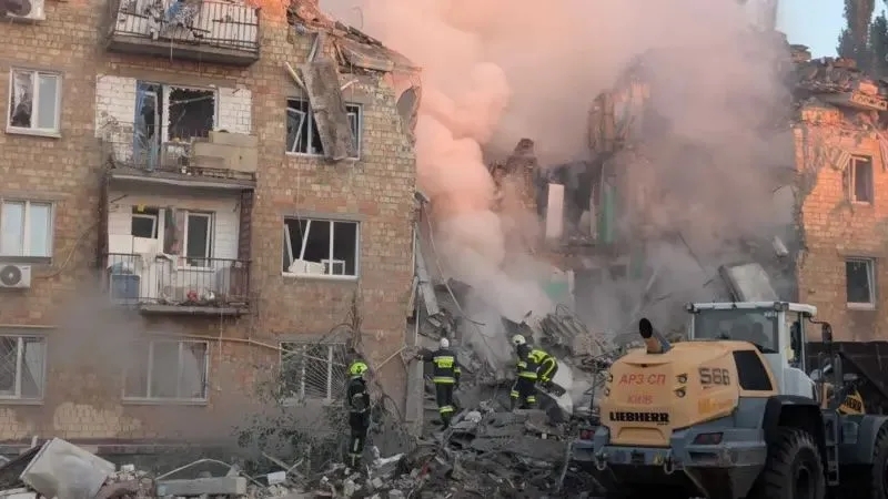 Eight killed in major Kyiv attack, Zelensky says