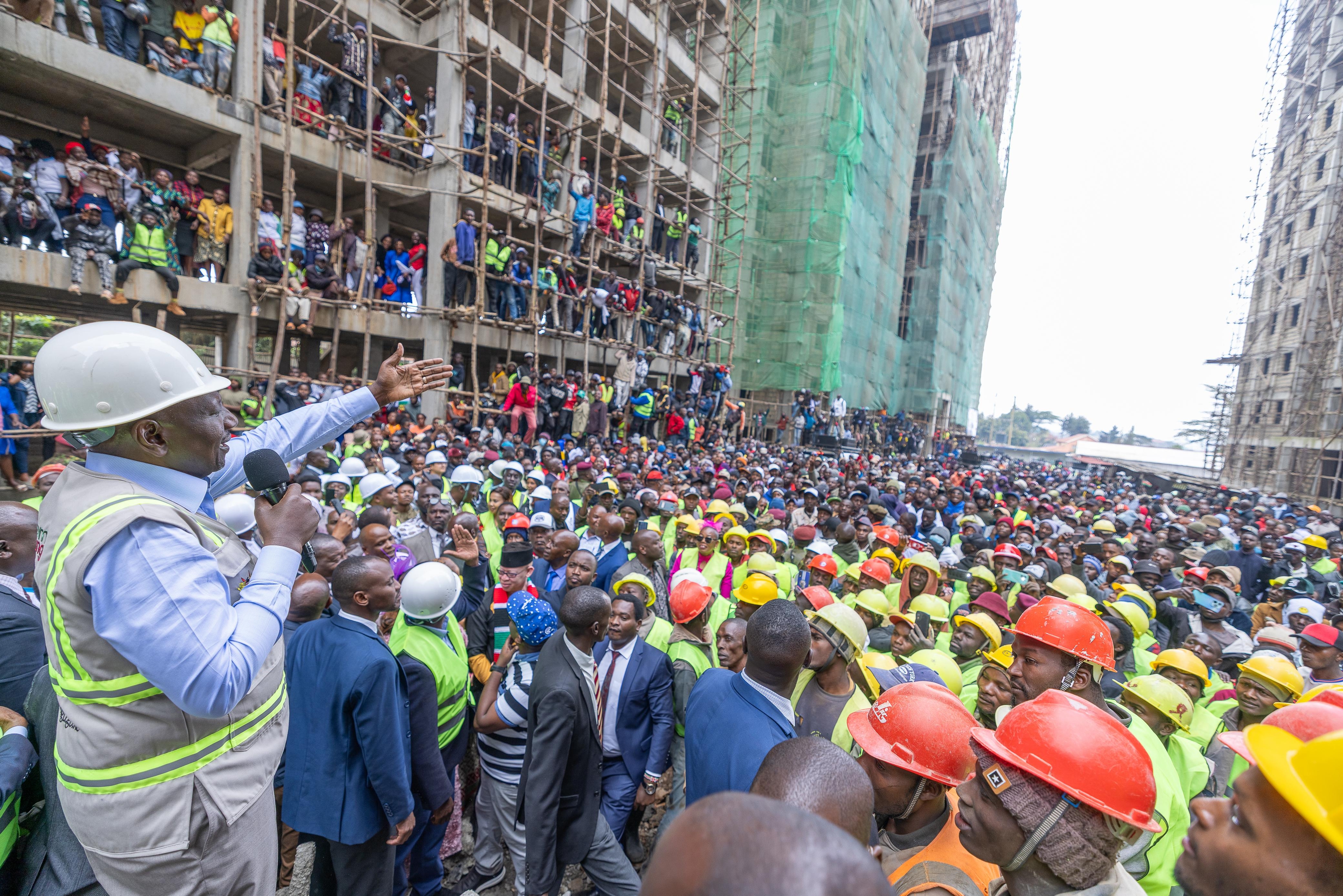 Ruto to Harambee Stars: Mcheze kama nyinyi!