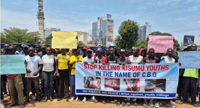 Tension as Kisumu youth demand justice after man’s brutal murder