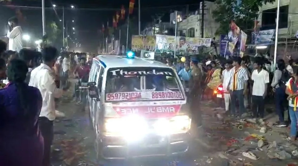 Dozens dead in crush at political rally in India