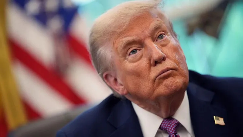 Trump: Venezuelan jets will be shot down if they endanger US ships