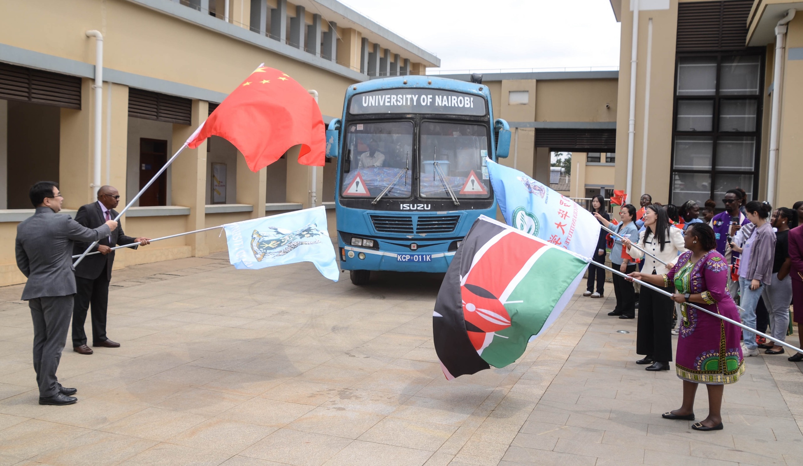 Kenya flags off first Chinese language teachers for further studies