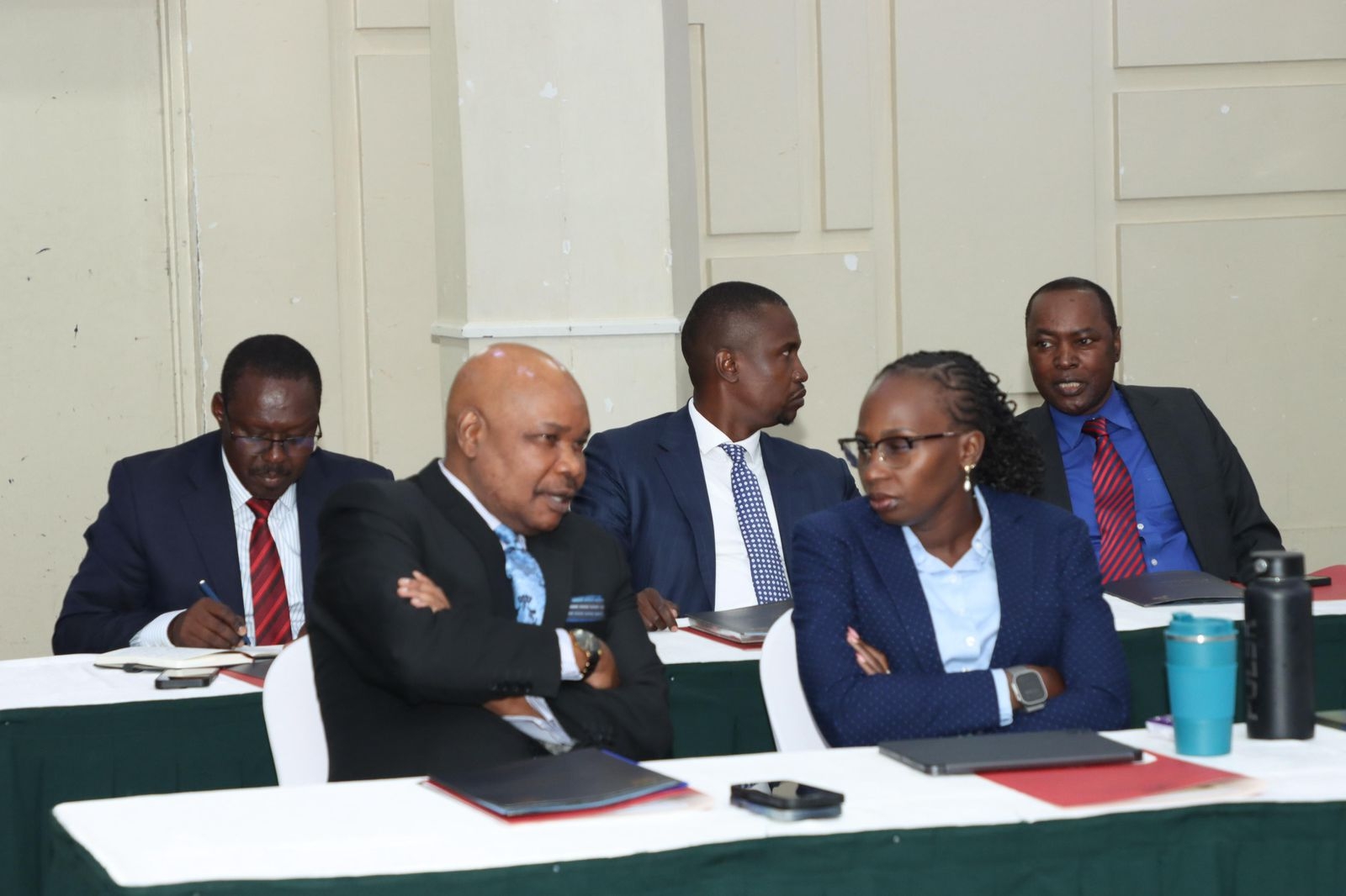 Panel on police brutality victims begins work amid legality questions