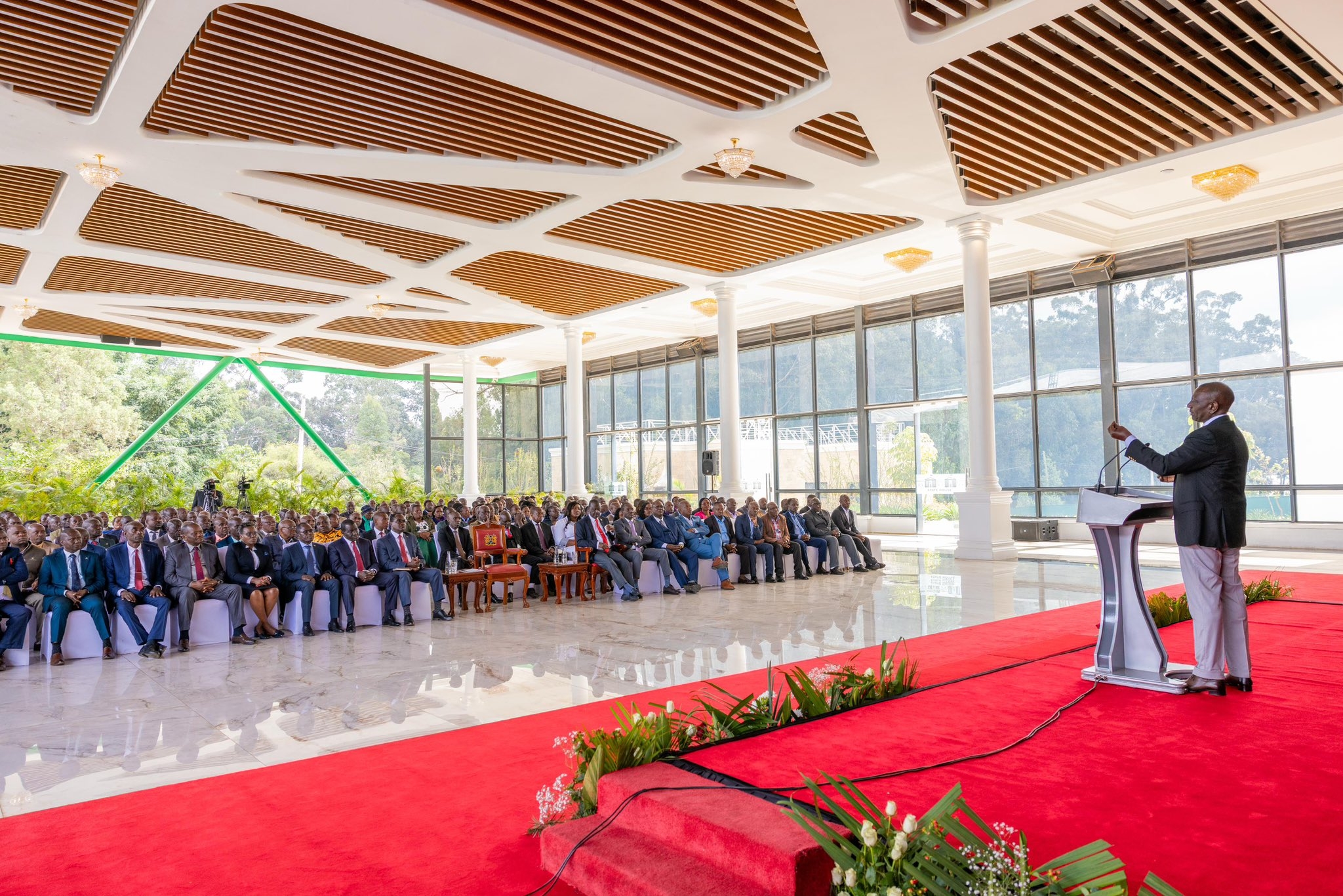 Ruto unveils development plans for Kisii, Nyamira