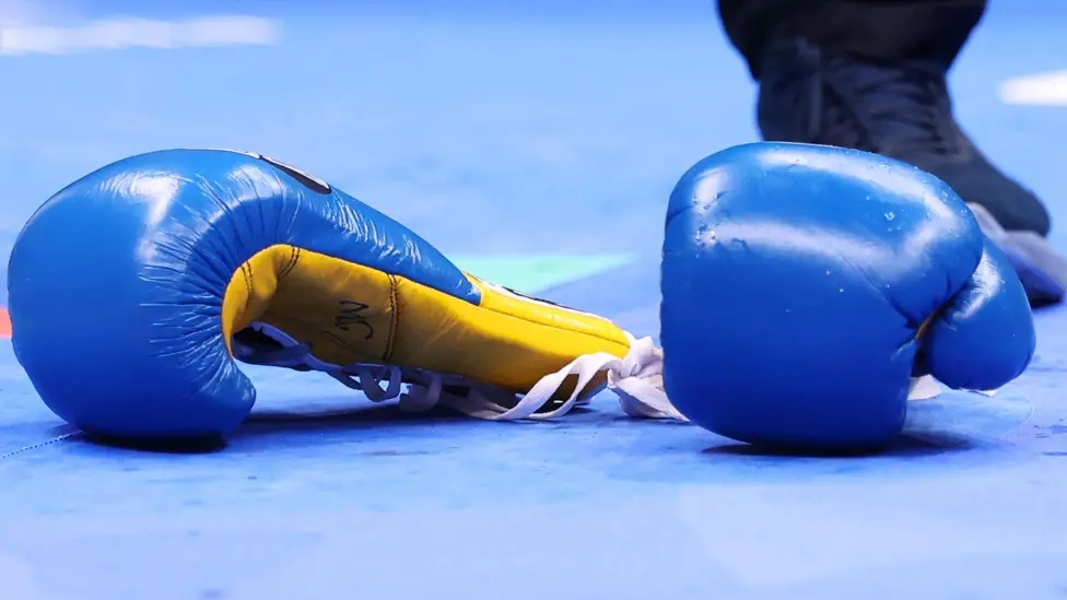 Boxing in Ghana suspended after fighter dies aged 32