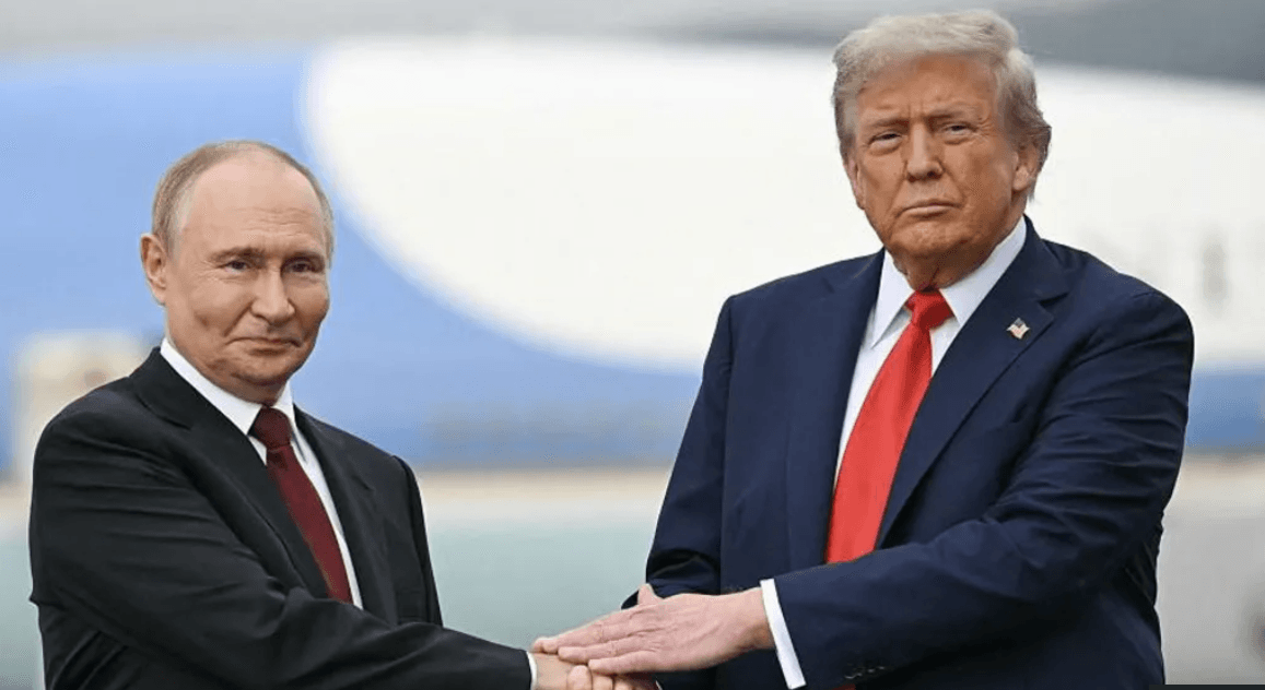 Trump lobbies EU for 100% tariffs on China, India
