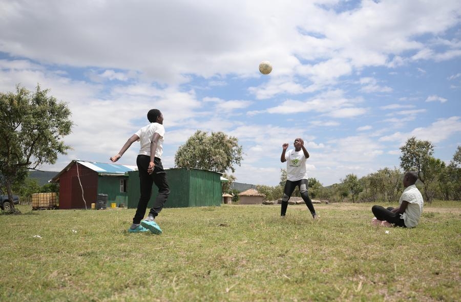 (Hello Africa) Chinese duo builds home of hope for 29 girls