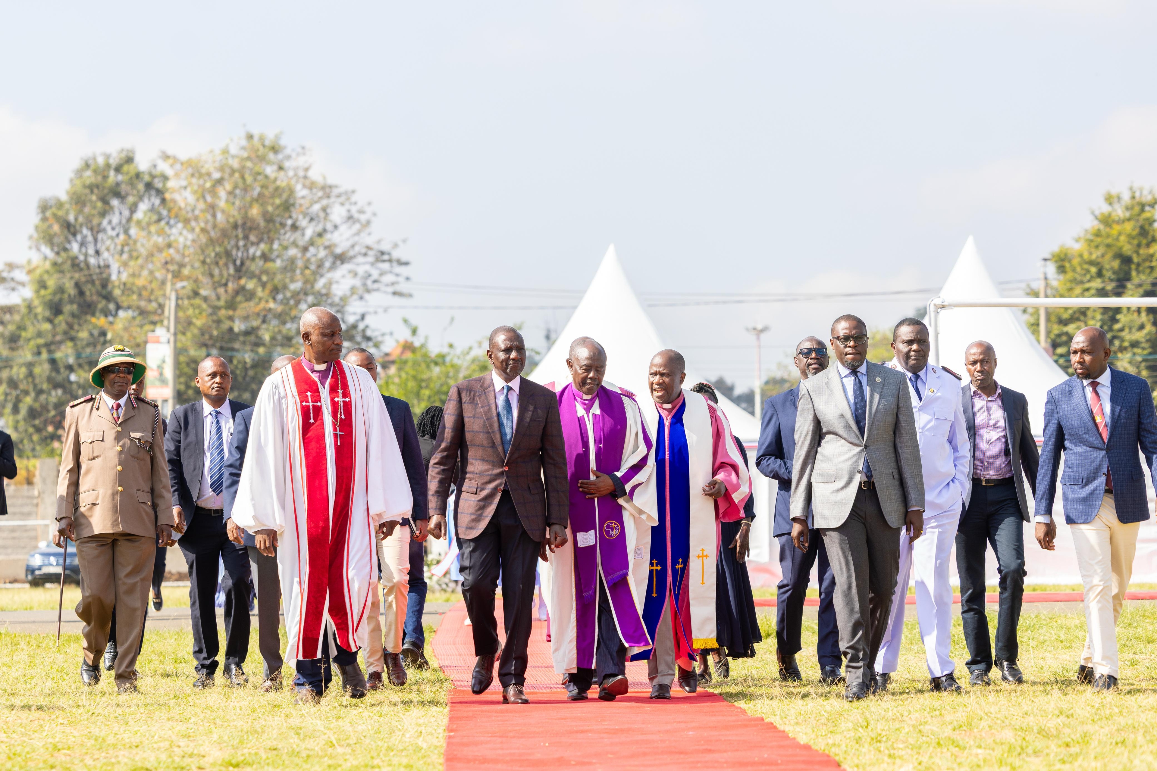 [PHOTOS] Ruto graces 70th anniversary of AIC, Ziwani