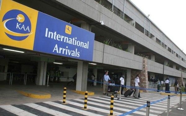 Airport workers call off planned strike