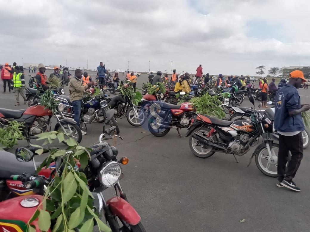 Security breach at JKIA as crowds storm VIP area