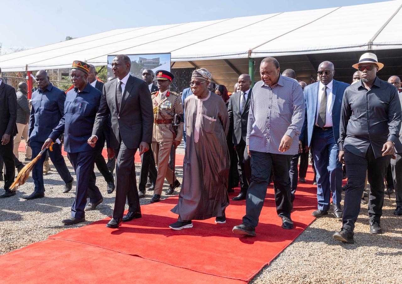 Ruto, Uhuru arrive in Bondo for Raila's funeral service