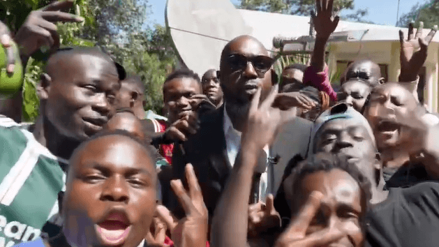 Fan love overwhelms Madowo, force him to end Karen live link