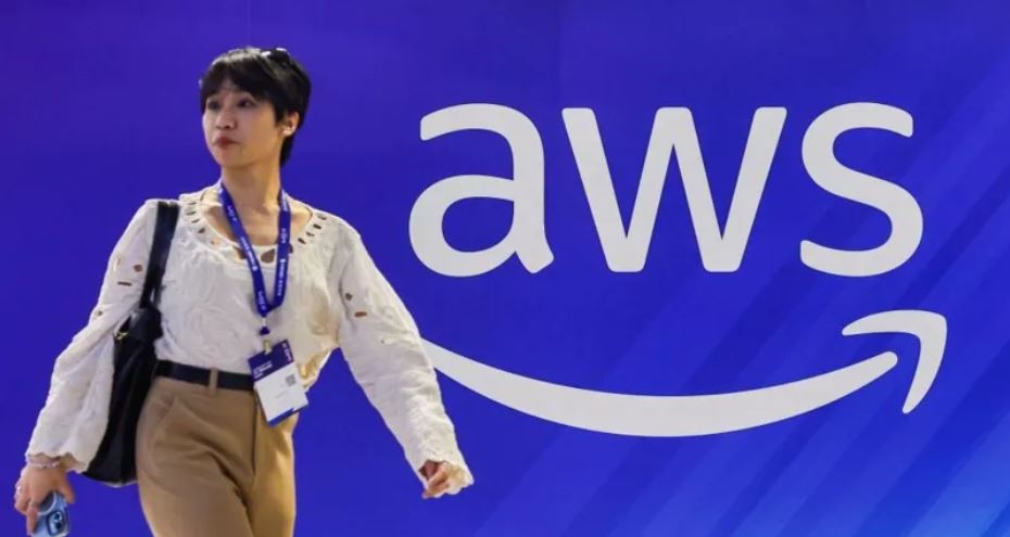 What caused the Amazon Web Services outage?
