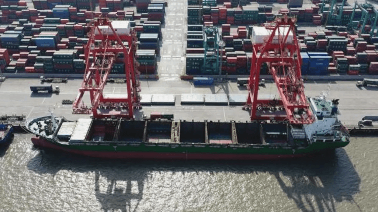 US-China trade tensions simmer as port fees take effect