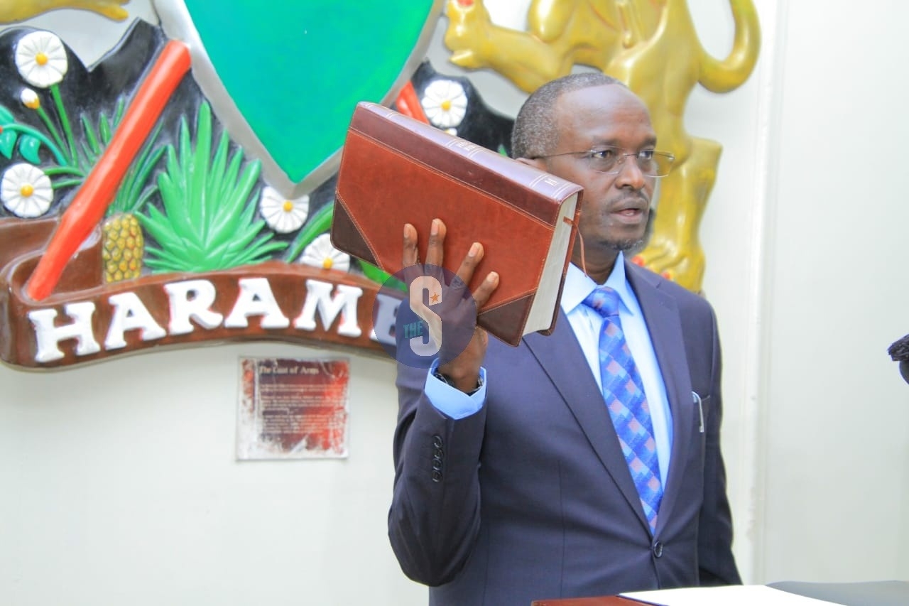 [PHOTOS] Political parties’ registrar John Lorionokou sworn in