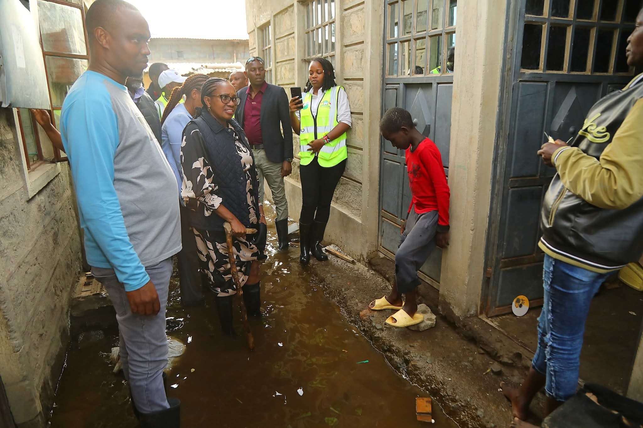 Naivasha floods: Kihika checks on stranded families in Kihoto