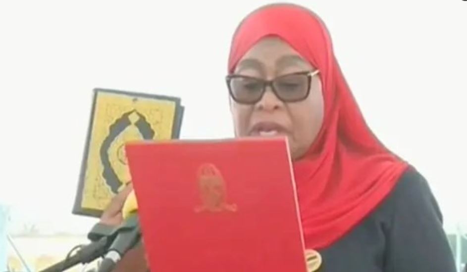 President Suluhu receives 21-gun salute during swearing-in ceremony